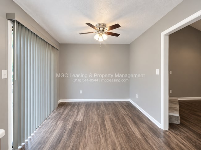 Building Photo - Beautifully Updated Home in Quiet Blue Springs Cul-de-Sac