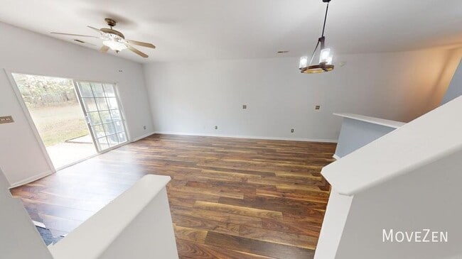 Building Photo - 914 Hadel Pl