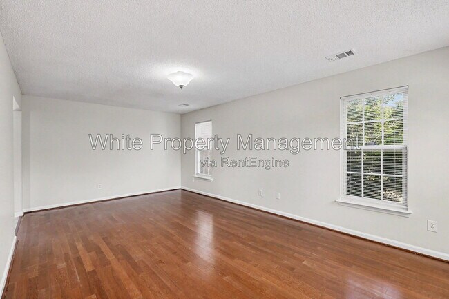 Building Photo - 1716 Starling Ct