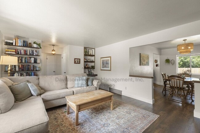 Building Photo - 5026 Palmer Park Blvd