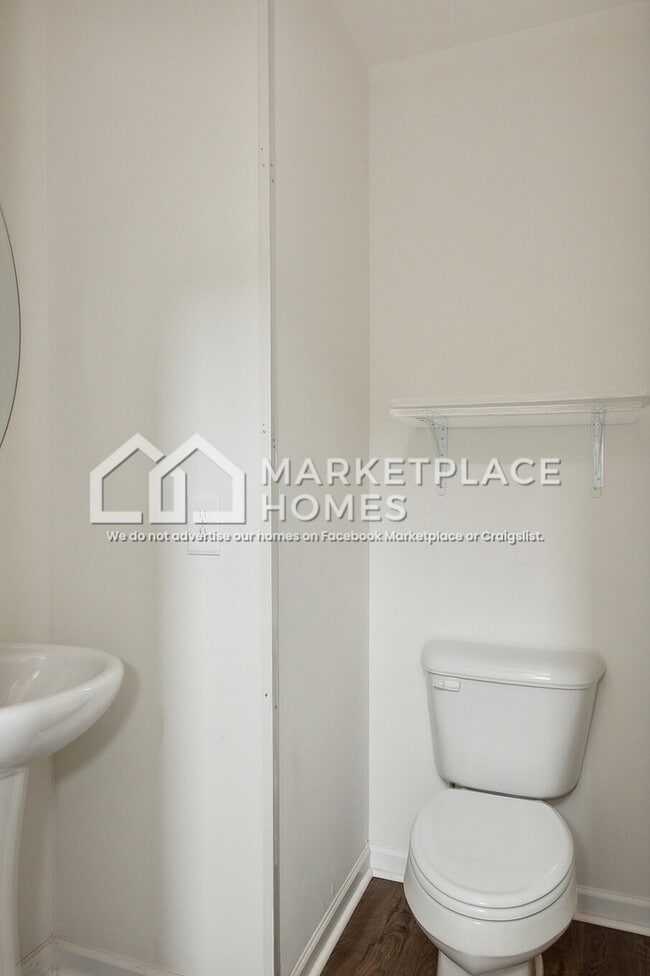 Building Photo - 1623 Sliger St