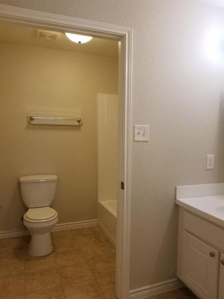 Building Photo - 3319 Angel Ln