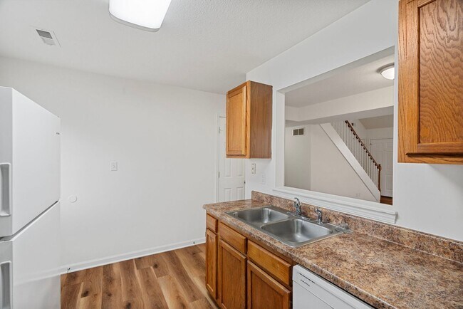 Building Photo - 3501-3503-3503 La Mesa Dr