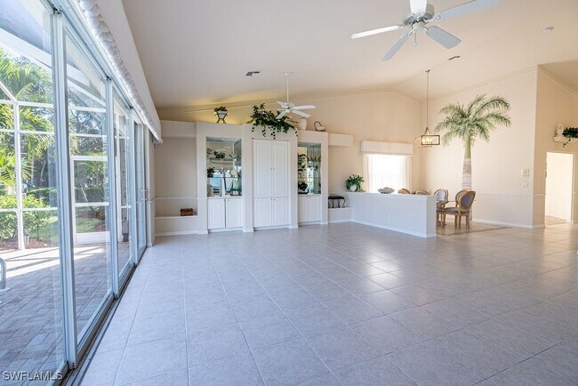 Building Photo - 9287 Coachhouse Ln