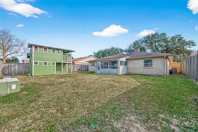 Building Photo - 10006 Towne Tower Ln