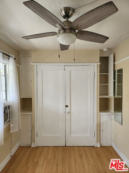 Building Photo - 1402 N Las Palmas Ave