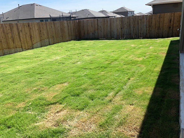 Building Photo - New Braunfels 4 bedroom