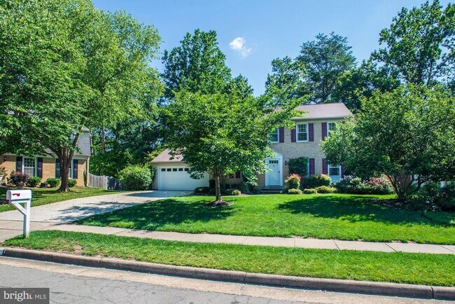 Building Photo - 9012 Penn Manor Ct