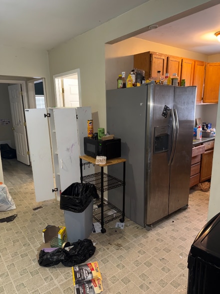 Building Photo - 1309 Barney Ave