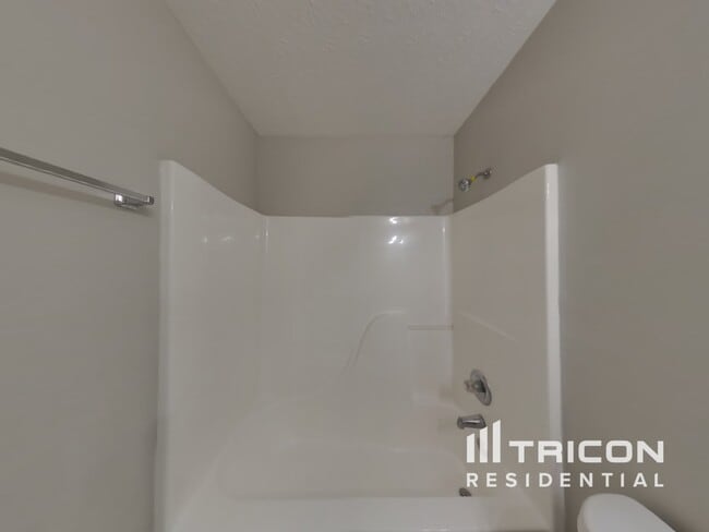 Building Photo - 1162 St Phillips Ct