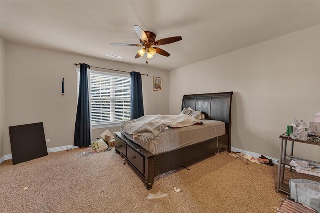 Building Photo - 2265 N Covington Park Blvd