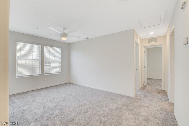 Building Photo - 2615 Esposende St