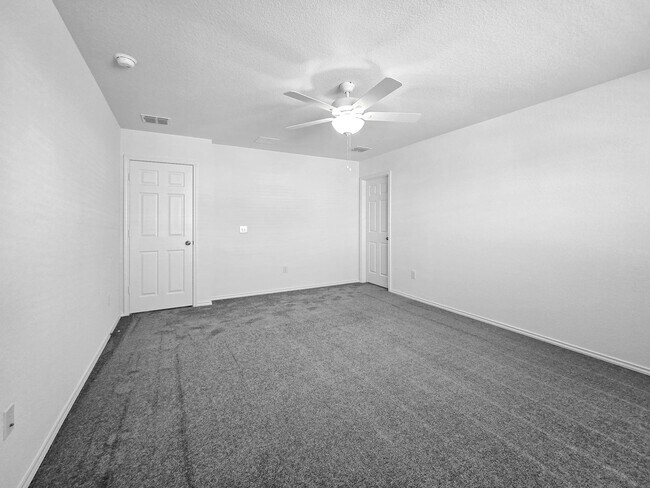 Building Photo - Brand New 4BR 3BA Home w/ Quartz Kitchen • 2-Car Garage • Fenced Yard in Elizabeth Creek