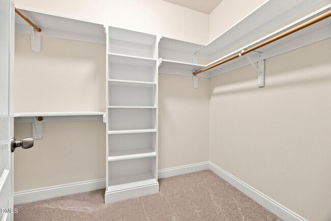 Building Photo - 401 Waverly Hills Dr