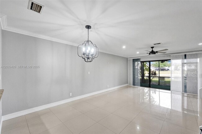 Building Photo - 3325 Carambola Cir S