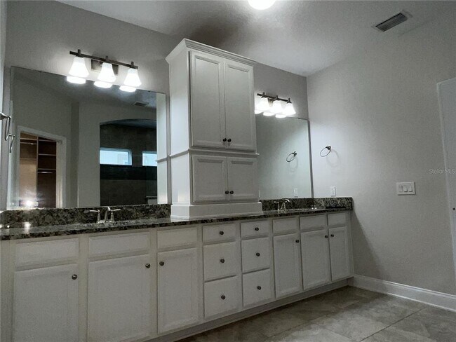 Building Photo - 774 Candlebrush Ln