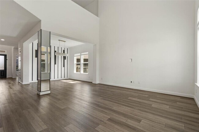 Building Photo - 20700 Matts Cove