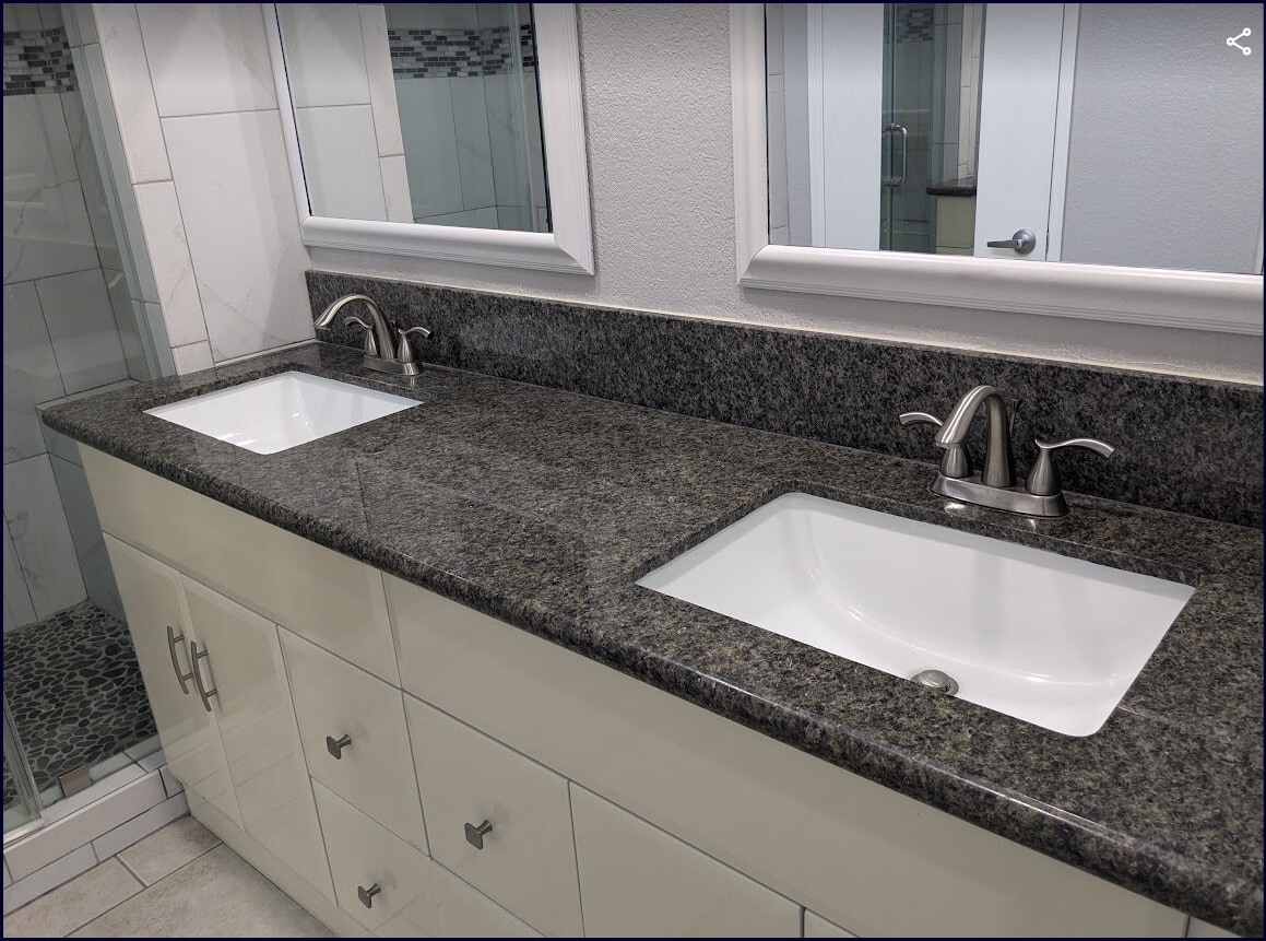 Building Photo - 11076 Brentwood Dr