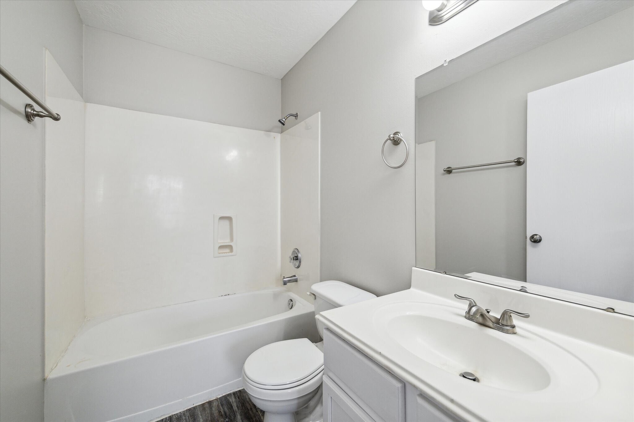 Building Photo - 1435 Glasholm Dr