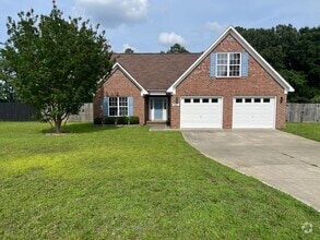 Building Photo - Beautifully Updated 3 Bed Plus Bonus Raefo...