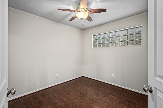 Building Photo - 5337 Nolda St