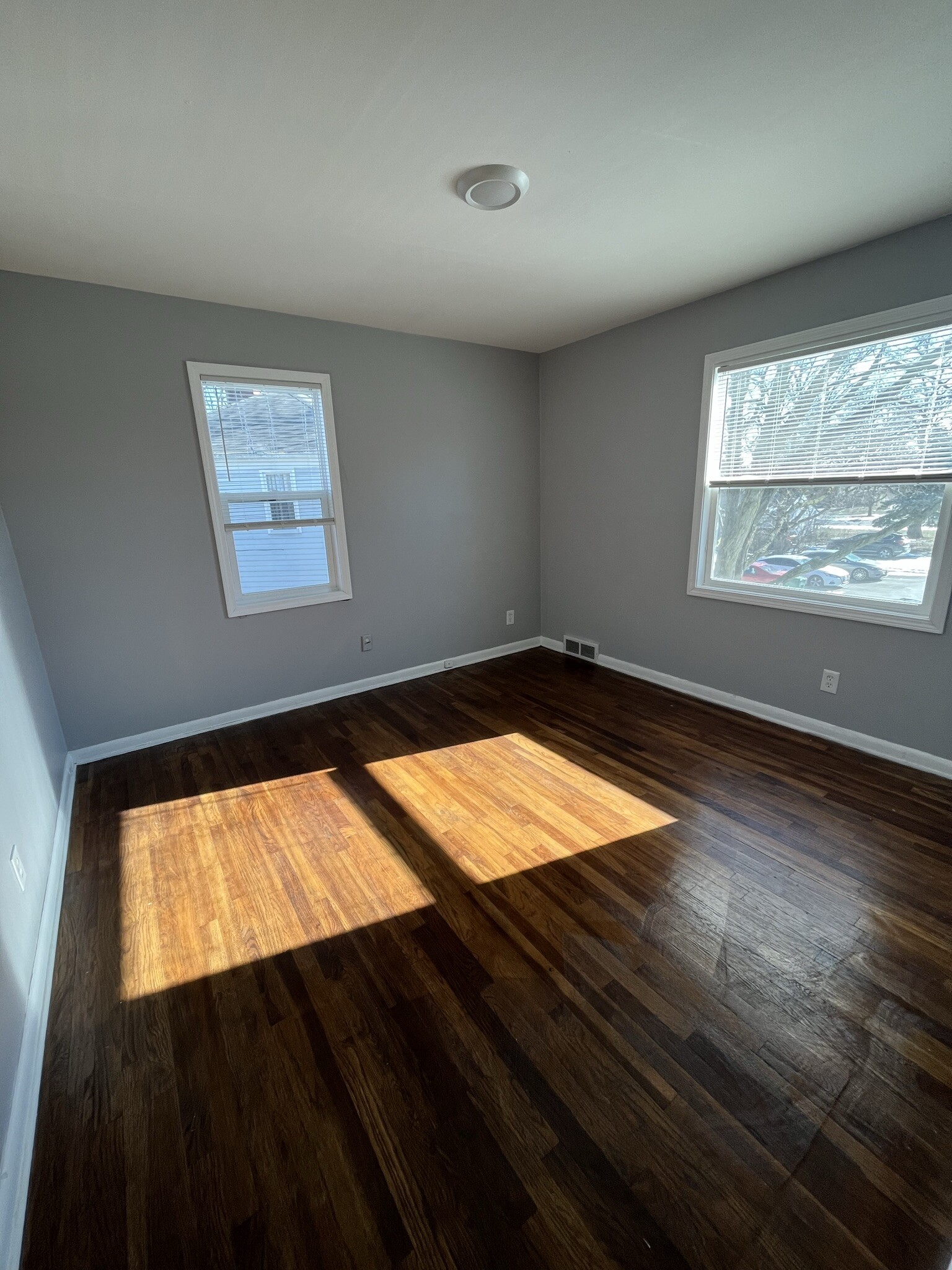 Building Photo - 212 Beacon Hill Ct
