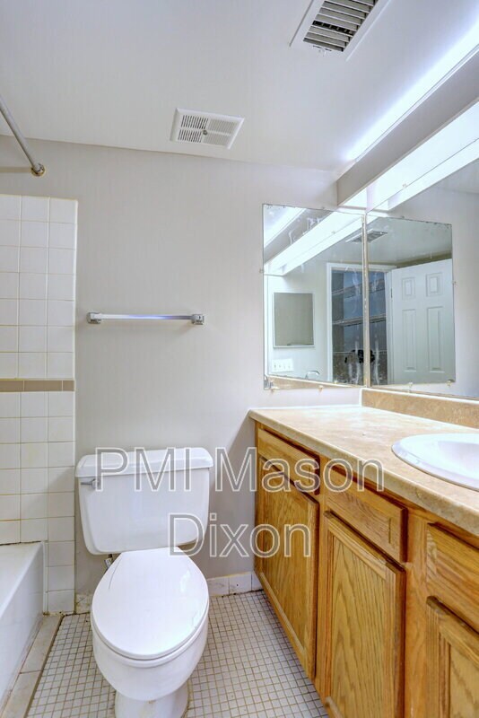 Building Photo - 5681 Harpers Farm Rd