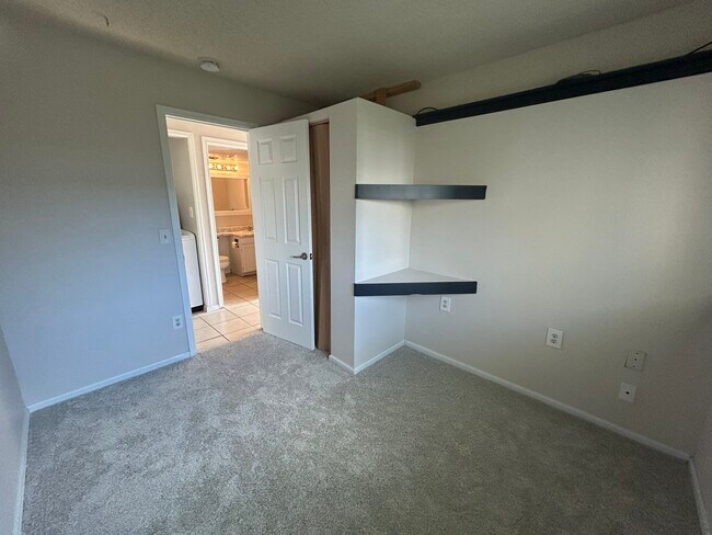 Building Photo - 6670 Alberta Dr