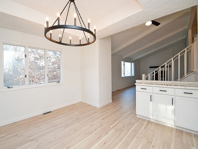 Building Photo - 4640 Washington Ave