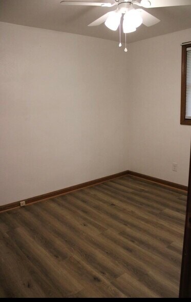 Building Photo - 9550 Struthers Rd