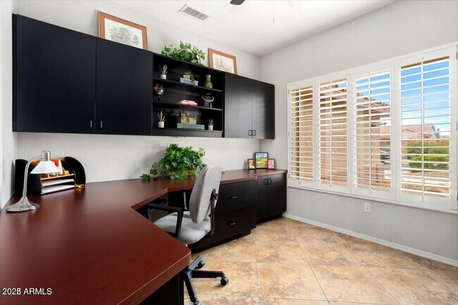 Building Photo - 16232 W Tapatio Dr