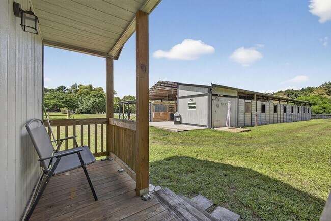 Building Photo - 19782 Green Grove Ct