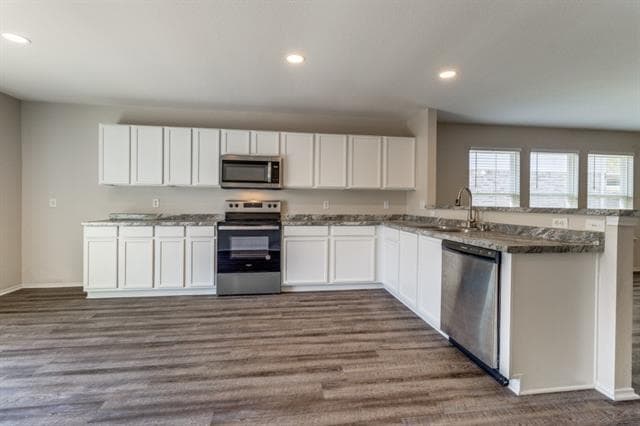 Building Photo - 1721 Southridge Ln