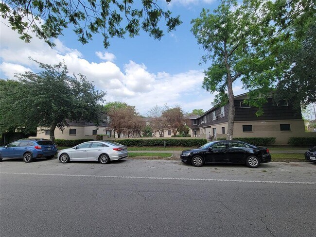 Building Photo - 1314 Heights Blvd