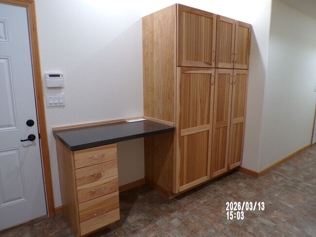 Building Photo - 4510 NW Queens Ave