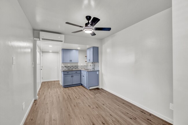 Primary Photo - 526 Olive St