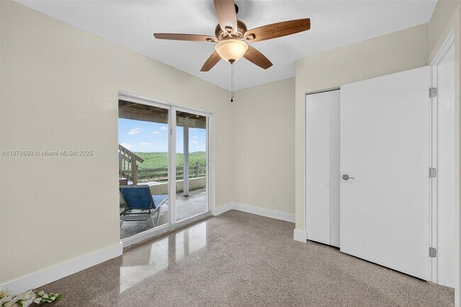 Building Photo - 820 N Ocean Blvd