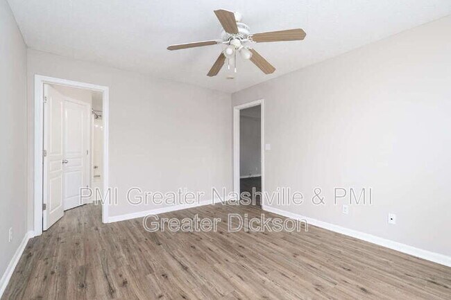 Building Photo - 2414 Lismore Dr