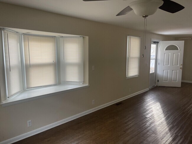 Building Photo - 638 Decatur Ave