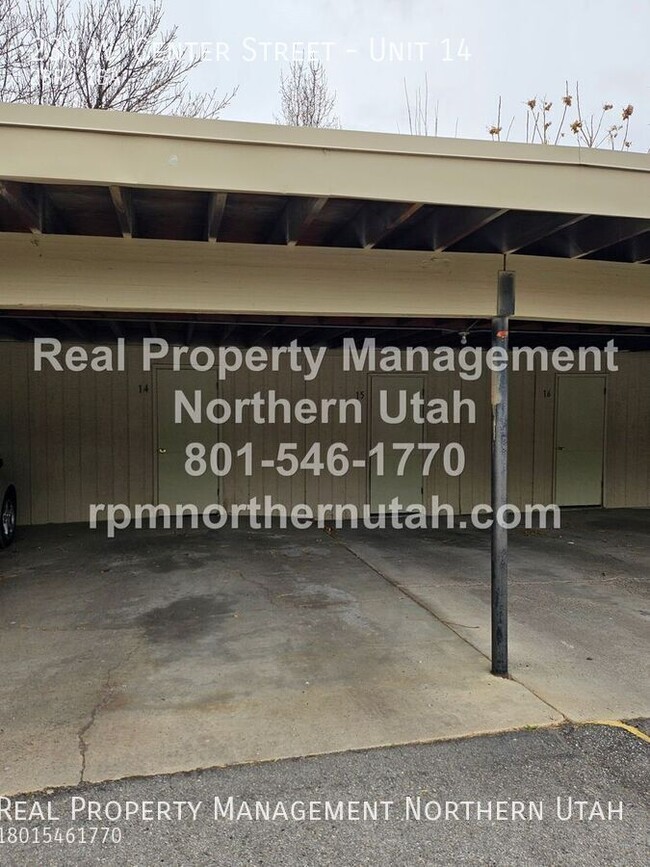 Building Photo - 2 Bedroom 1 Bath Bountiful Apartment Now A...