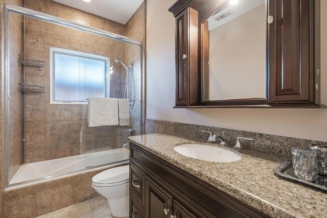 Building Photo - 530 Irven Ct