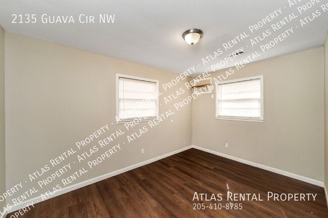 Building Photo - 2135 Guava Cir NW