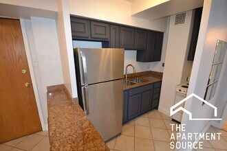 Building Photo - 4180 N Marine Dr