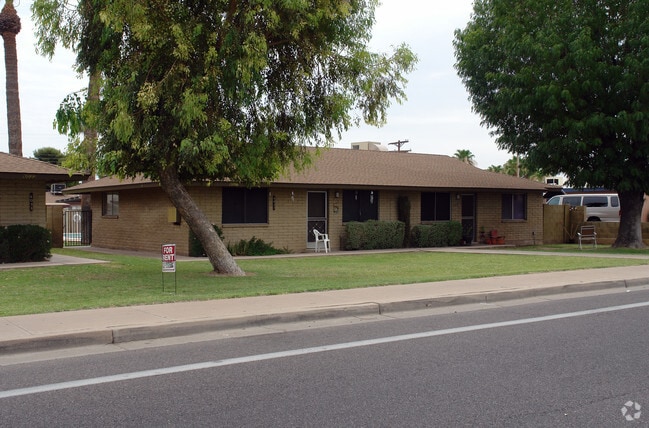 Building Photo - 23 Palms Apartments