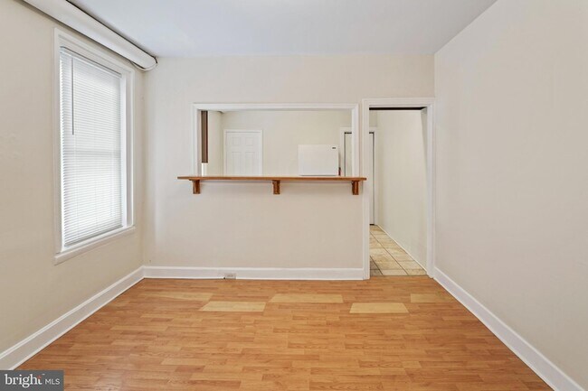 Building Photo - 2223 Frankford Ave