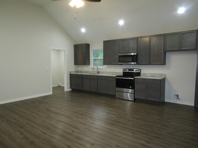 Building Photo - 355 Garrison Dr