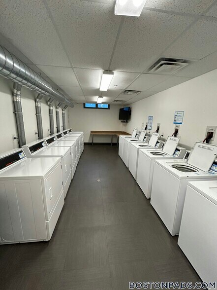 Building Photo - 40 Malvern St