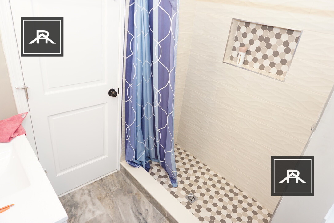 Building Photo - 1914 Beacon St