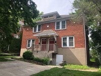 Building Photo - 3BR Duplex Midtown- June 1 move-in