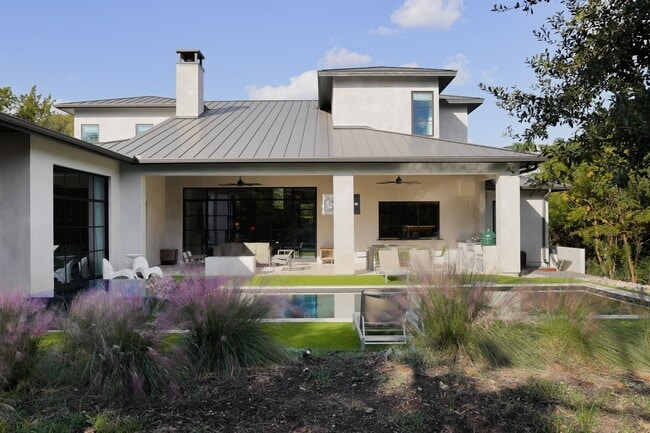 Building Photo - 101 Stratford Reserve Pl